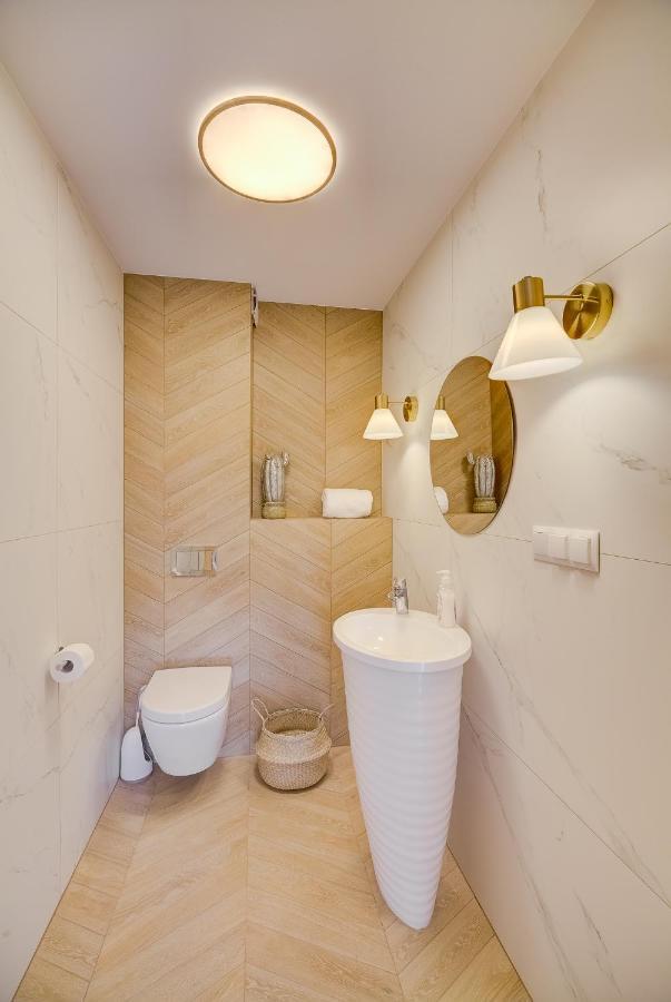 Znamirowickachata Sauna Jacuzzi Spa Znamirowice エクステリア 写真